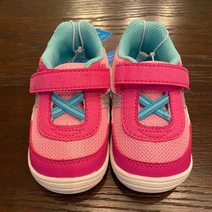 NWT — Stride Rite Gogo Sneaker Pink Multi - Sz 5 M/W